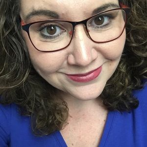 Meet your Posher, Amy